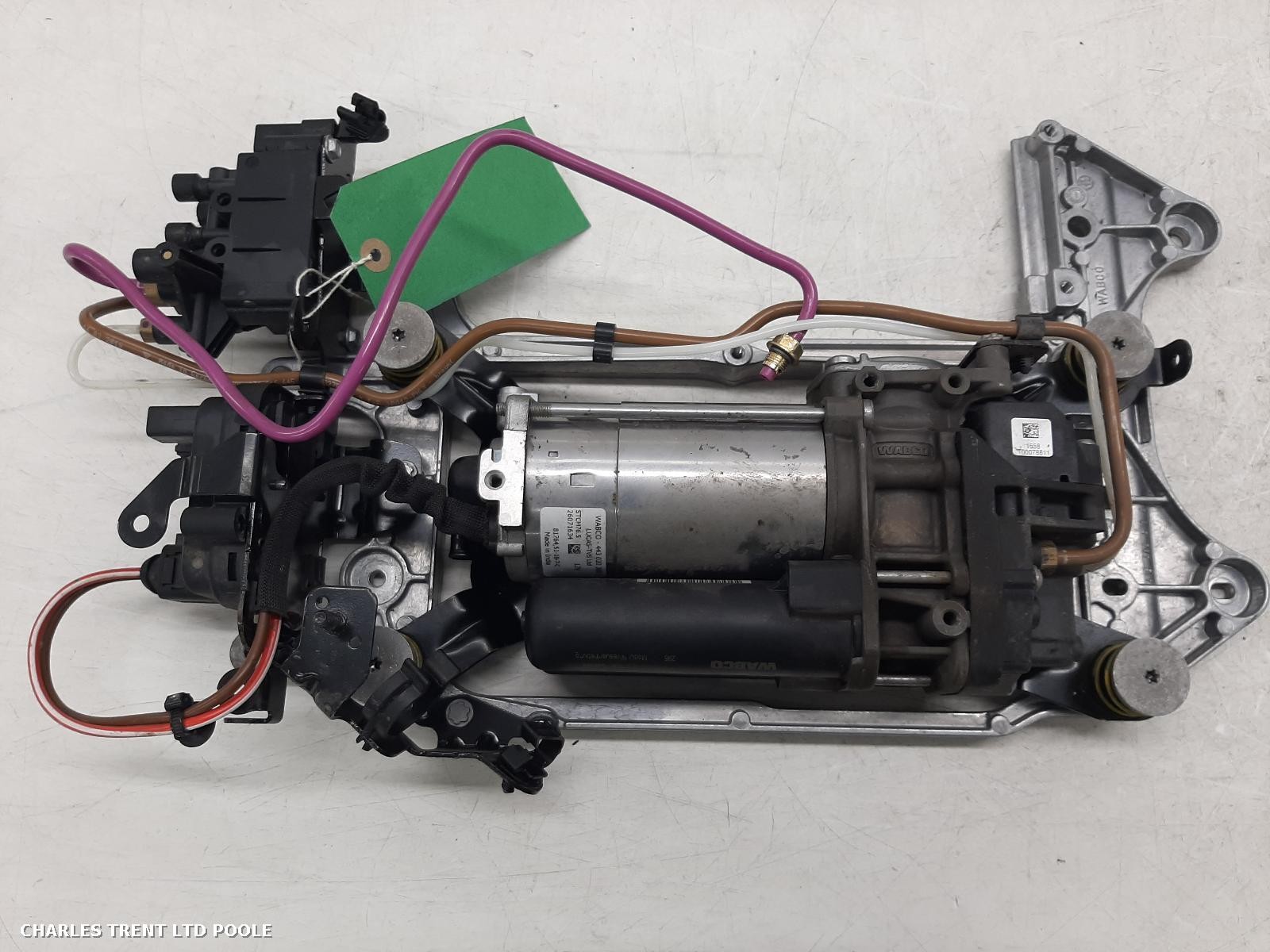 2019 - BENTLEY - CONTINENTAL GT - AIR RIDE COMPRESSOR