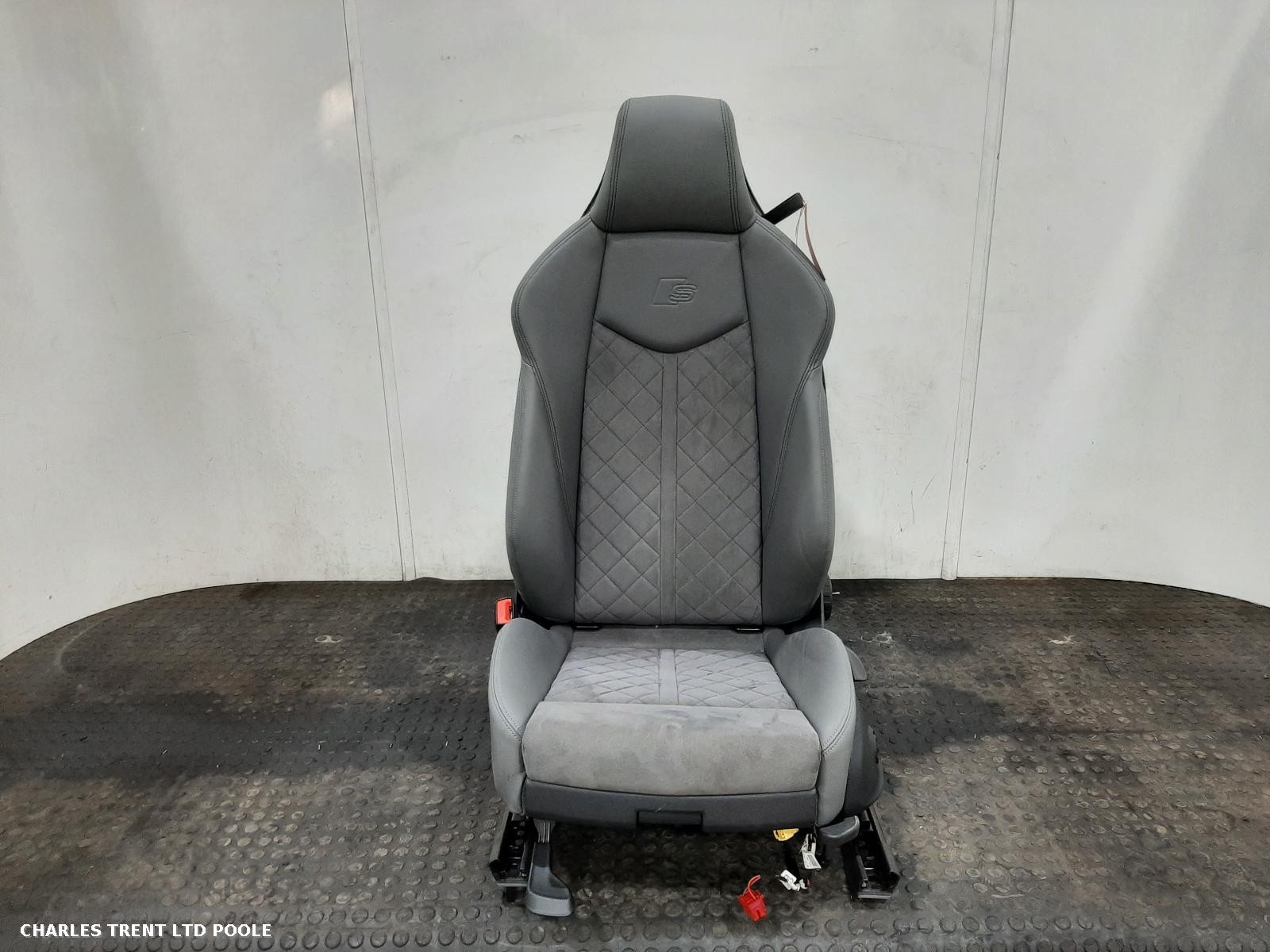 2017 - AUDI - TT - SEAT (FRONT)